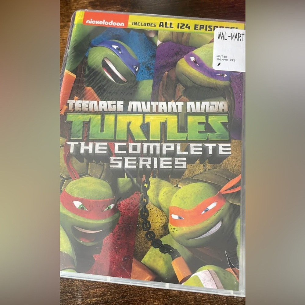 Nickelodeon Green and Red Cartoon Turtles